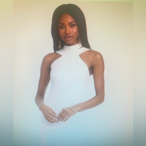 Dress - Picture 3 of 3